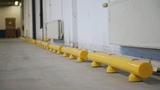 Kunststof doorrijbeveiliging ø100 mm. -2500mm.x155mm smalle voetplaat
